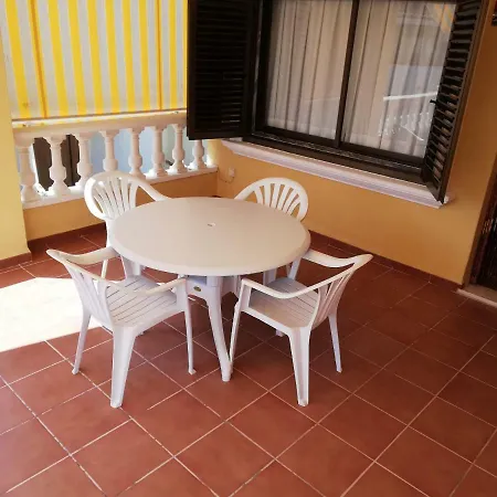 Chalet Con Piscina Vakantiehuis